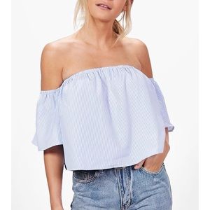 NWOT boohoo blue and white stripped top